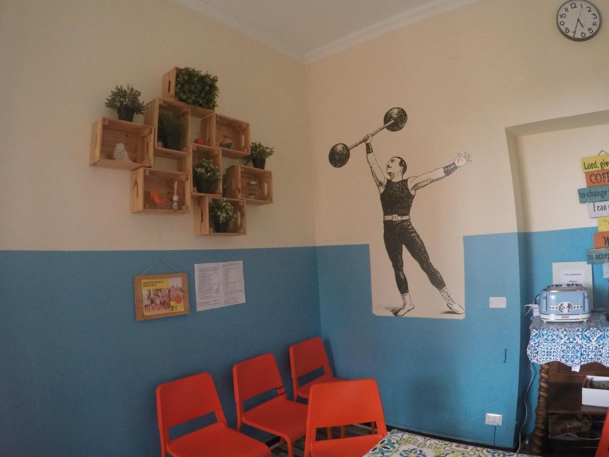 Home Genoa Hostel Eksteriør bilde