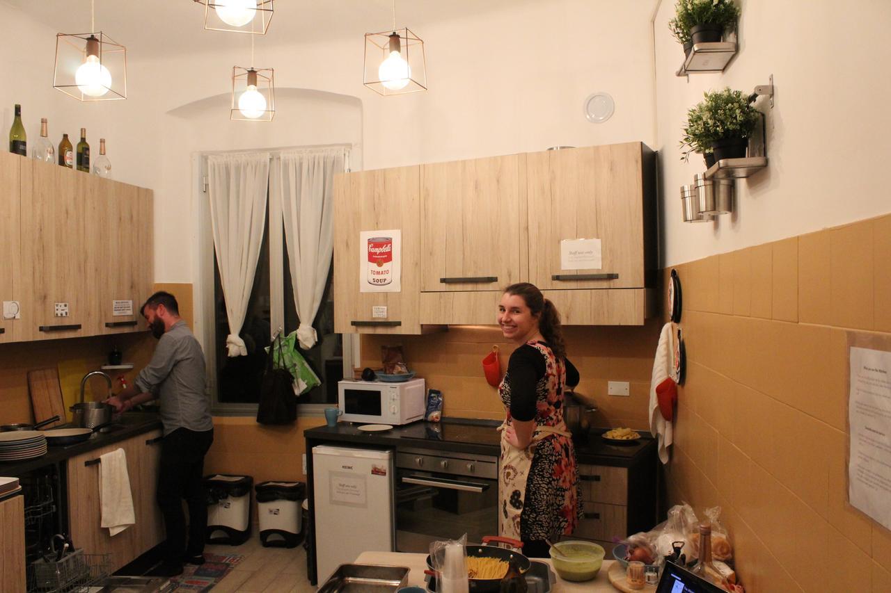 Home Genoa Hostel Eksteriør bilde